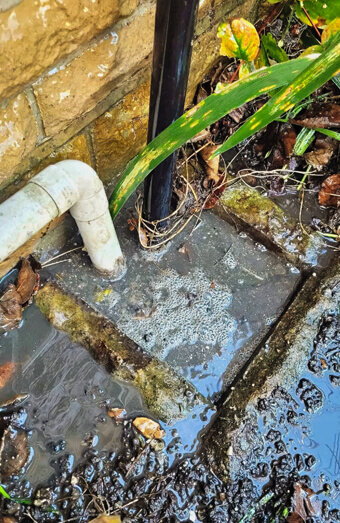 https://blockeddrainsmirrabooka.com.au/uploads/2025/07/hero-blocked-sewers-51219.jpg